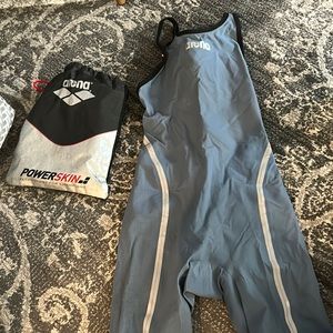 ARENA CARBON ULTRA TECH SUIT